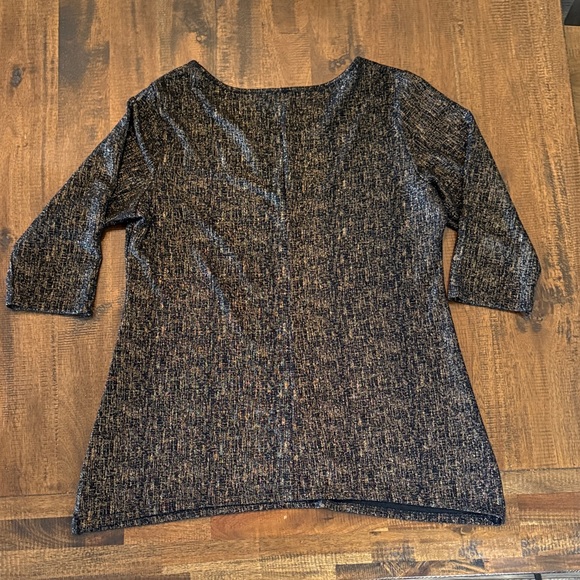 La Vanya Elegant Black and Gold Women's Blouse - Picture 6 of 6